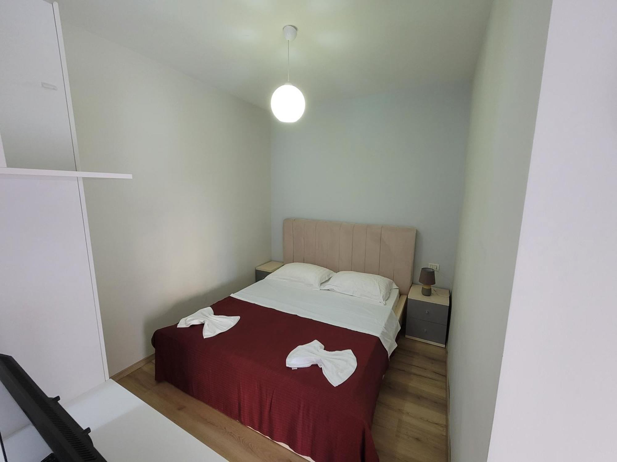 Haris Hotel Vlorë Esterno foto