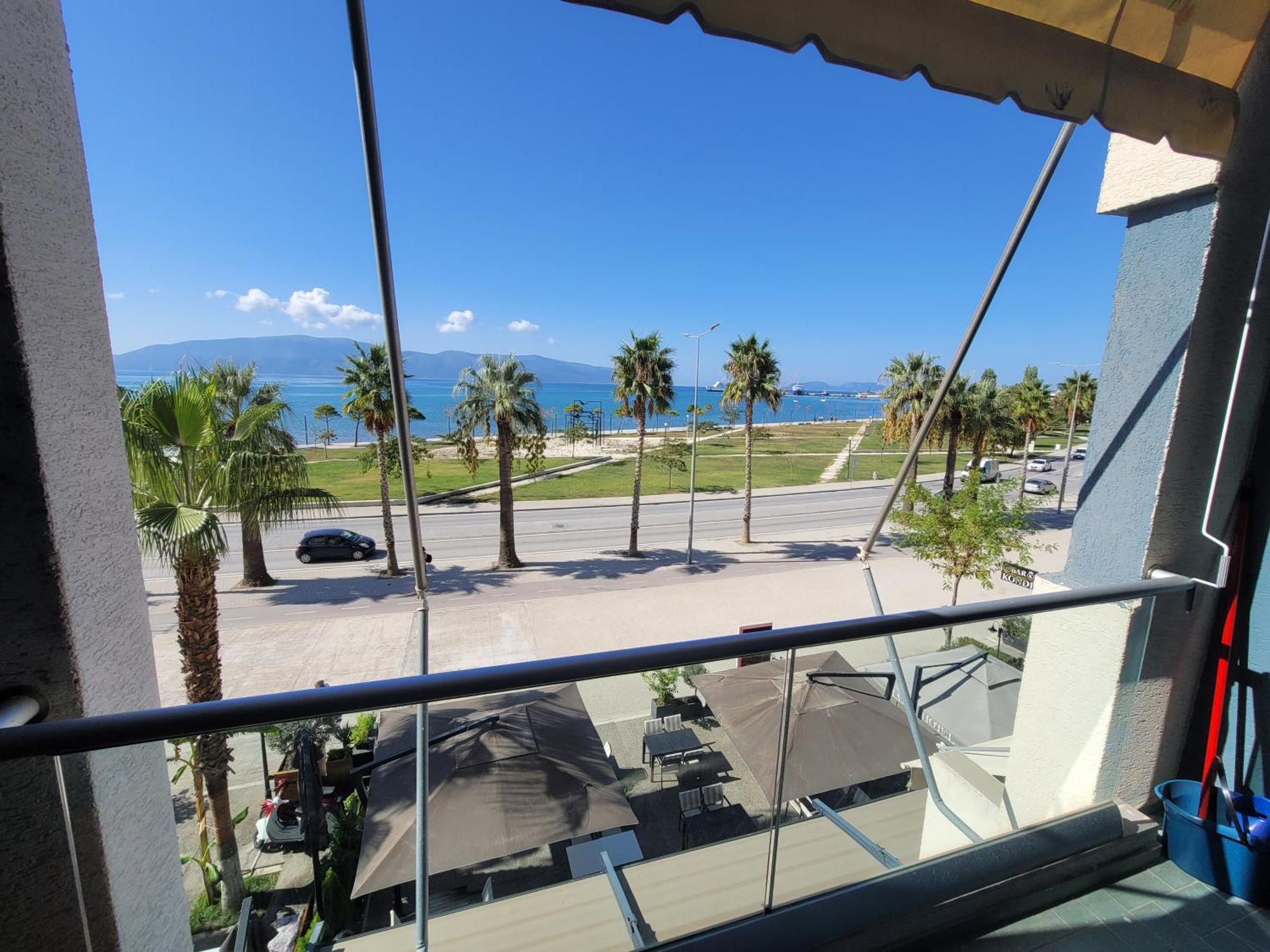 Haris Hotel Vlorë Esterno foto