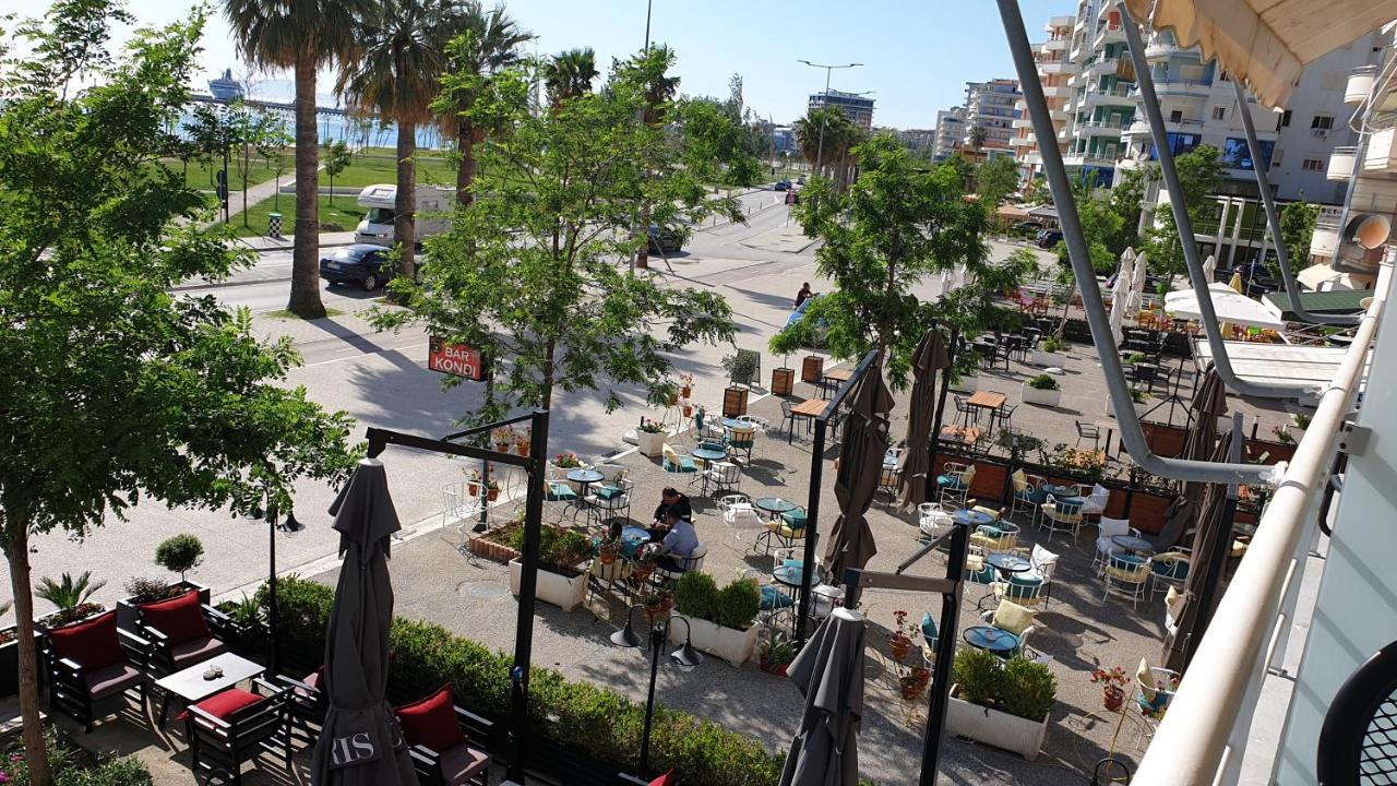Haris Hotel Vlorë Esterno foto
